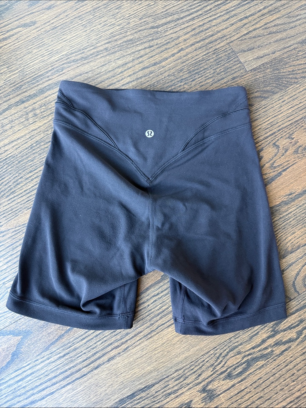 lululemon Align Curve Seam High-Rise Bike Shorts 6” inseam Black size 4 RARE EUC - Picture 6 of 11